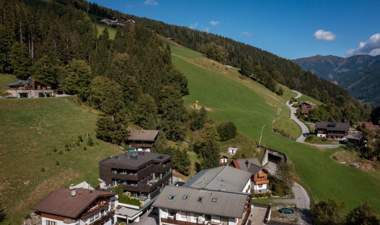 Sunny Ferienwohnungen Ski In - Ski Out Self Check In Zell am See Exterior foto