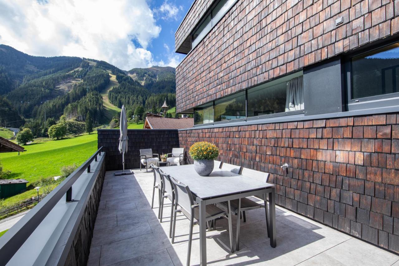 Sunny Ferienwohnungen Ski In - Ski Out Self Check In Zell am See Exterior foto