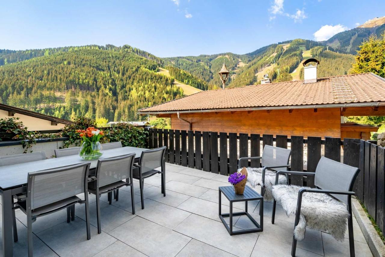 Sunny Ferienwohnungen Ski In - Ski Out Self Check In Zell am See Exterior foto