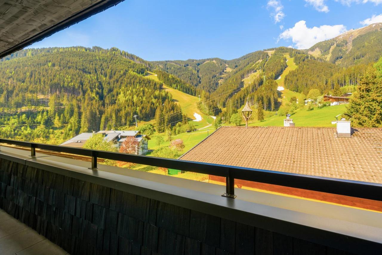 Sunny Ferienwohnungen Ski In - Ski Out Self Check In Zell am See Exterior foto